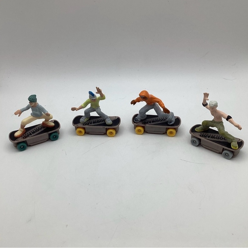 4 X Woodward Skate Freaks Super Vert Jump Magnetic Skater, Hot Wheels 2006